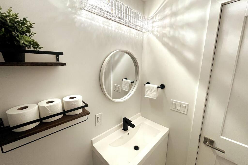 Exquisite, Bright & Modern Condo. Niagara-vízesés Kültér fotó