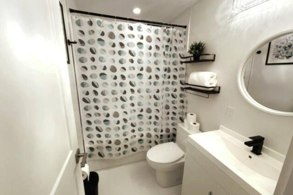 Exquisite, Bright & Modern Condo. Niagara-vízesés Kültér fotó