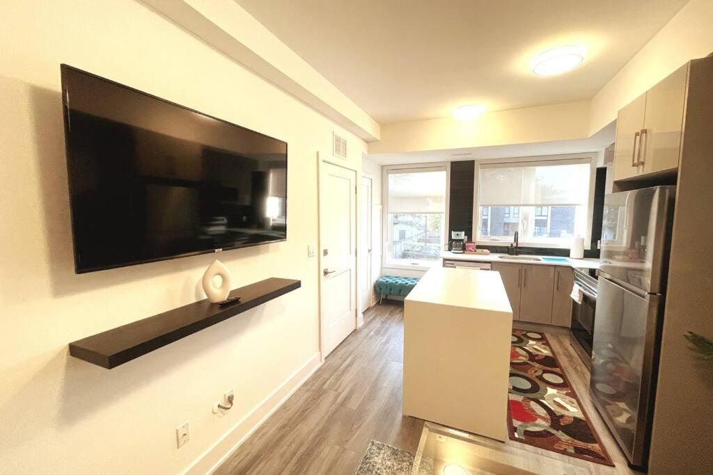 Exquisite, Bright & Modern Condo. Niagara-vízesés Kültér fotó